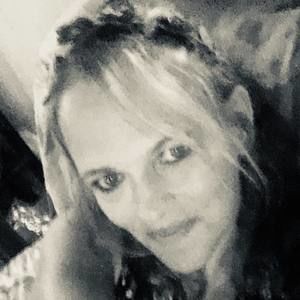 Meet your Posher, Tonya